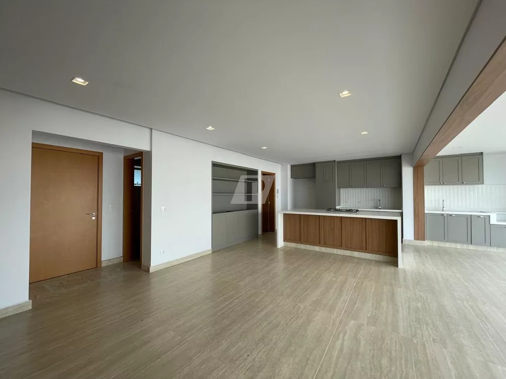 Apartamento, 3 quartos, 140 m² - Foto 1