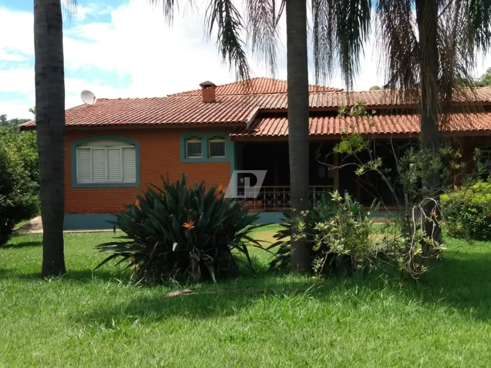 Chácara, 3 quartos, 3258 m² - Foto 1
