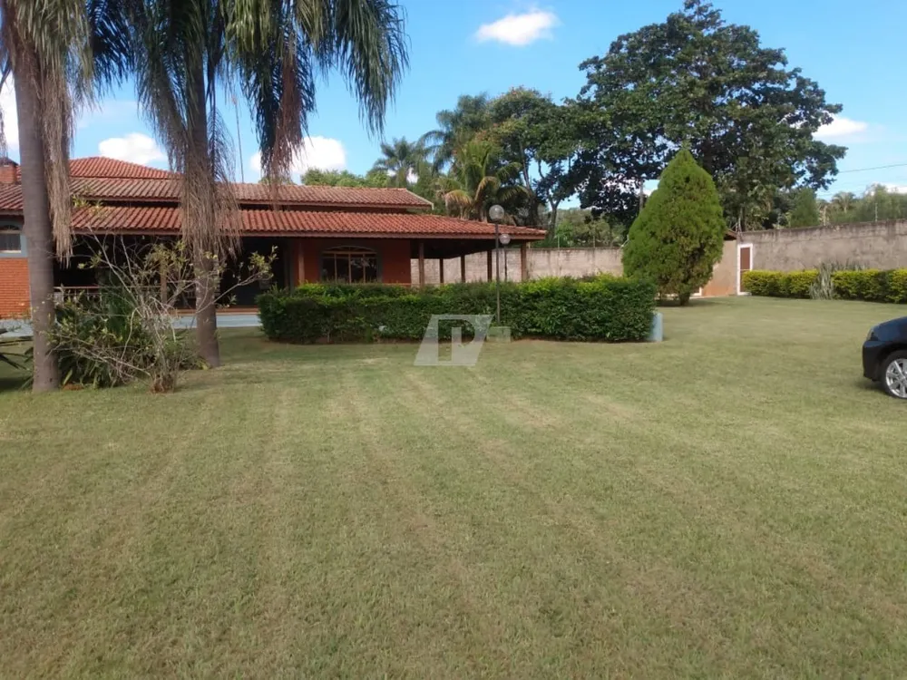 Chácara, 3 quartos, 3258 m² - Foto 2