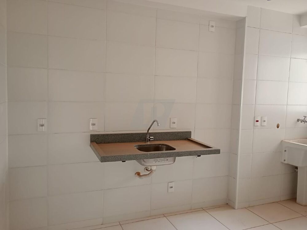 Apartamento para alugar com 3 quartos, 72m² - Foto 1