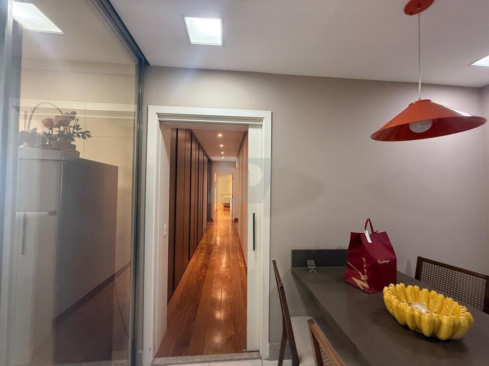 Apartamento para alugar com 3 quartos, 278m² - Foto 7