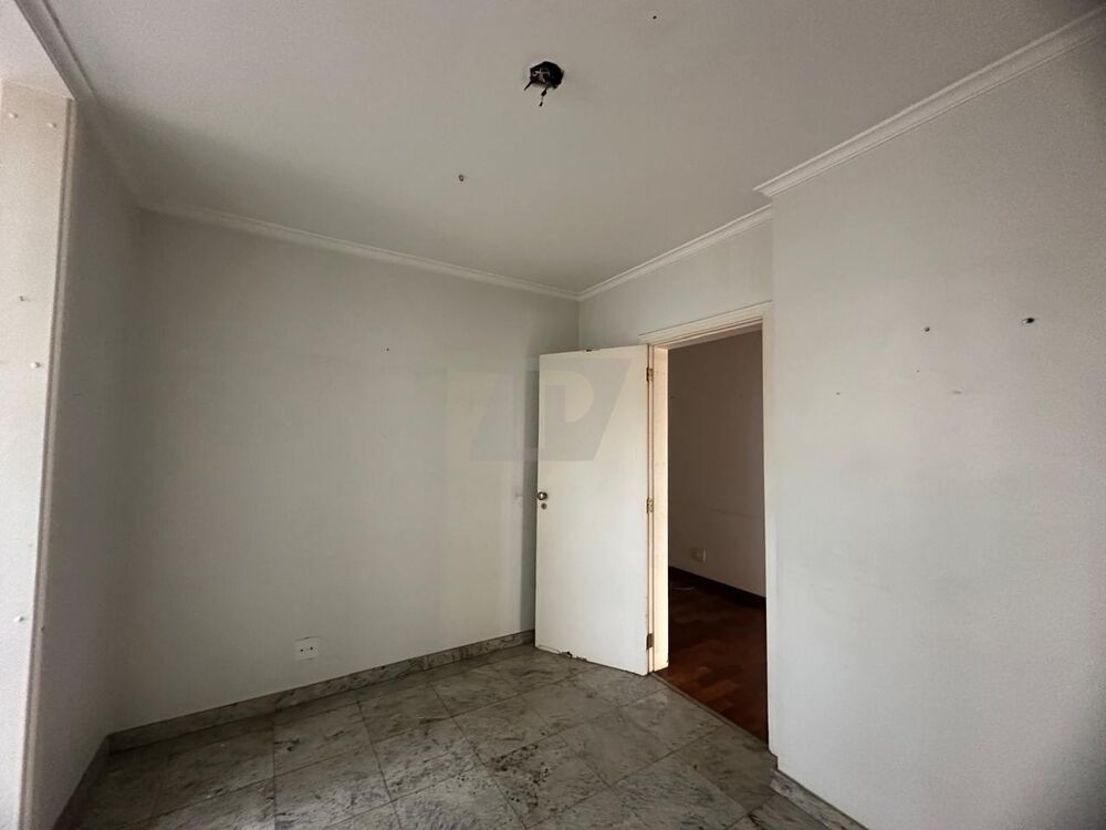 Apartamento, 3 quartos, 218 m² - Foto 2