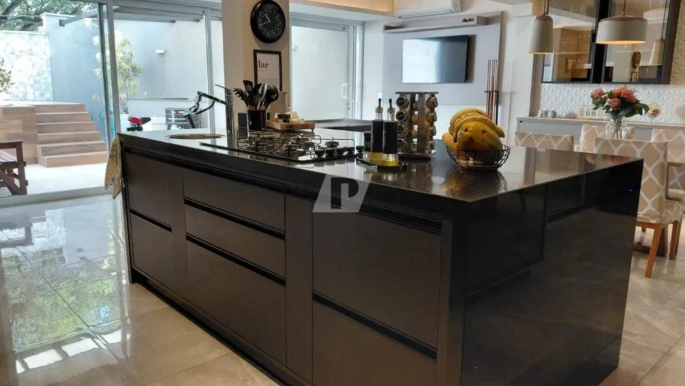 Sobrado, 3 quartos, 230 m² - Foto 1