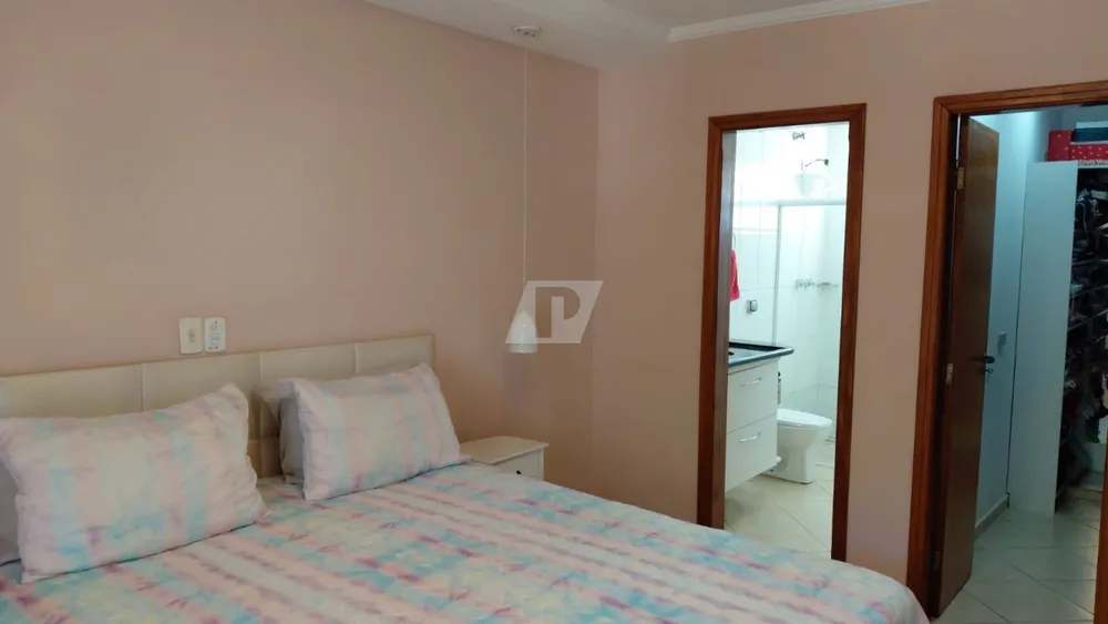 Casa, 3 quartos, 230 m² - Foto 1