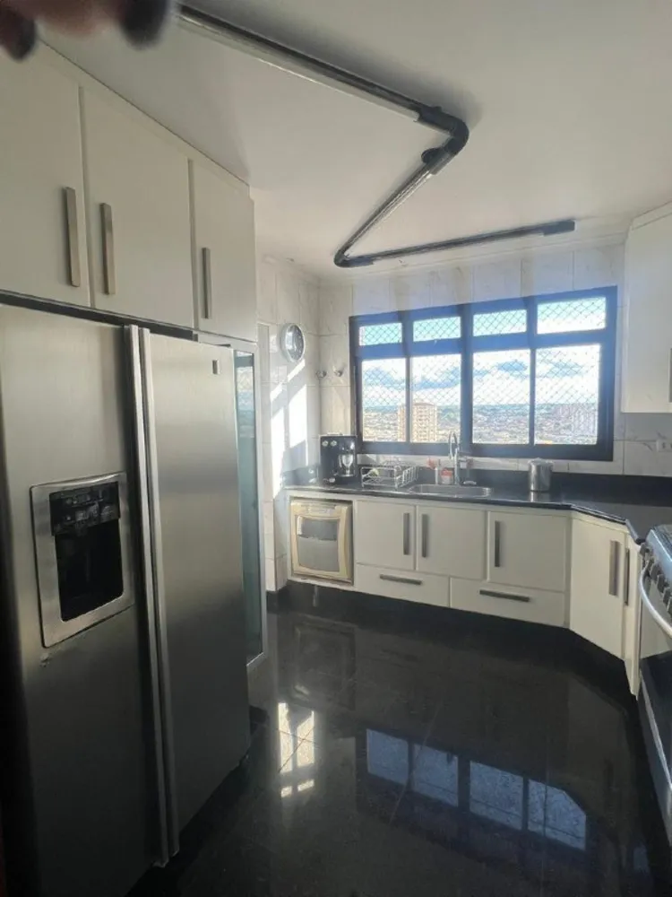 Apartamento, 3 quartos, 218 m² - Foto 5