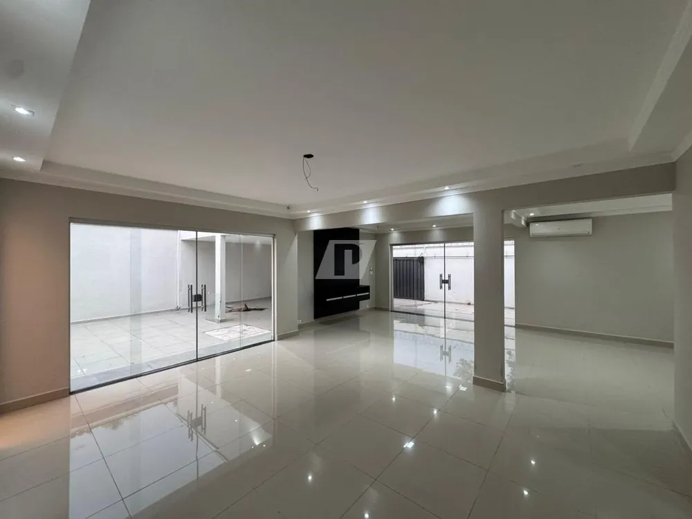Casa, 4 quartos, 450 m² - Foto 1