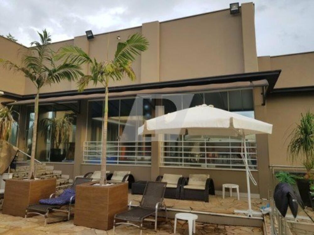 Casa de Condomínio à venda com 7 quartos, 609m² - Foto 3