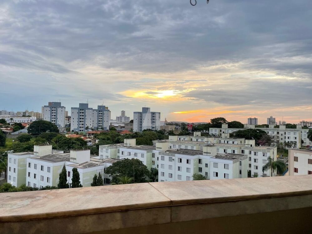 Apartamento à venda com 3 quartos, 85m² - Foto 4