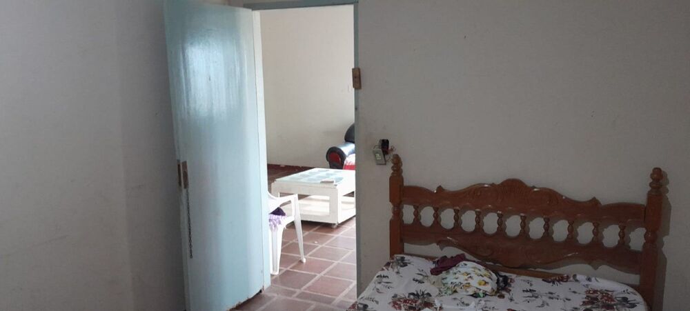 Chácara à venda com 2 quartos, 280m² - Foto 2