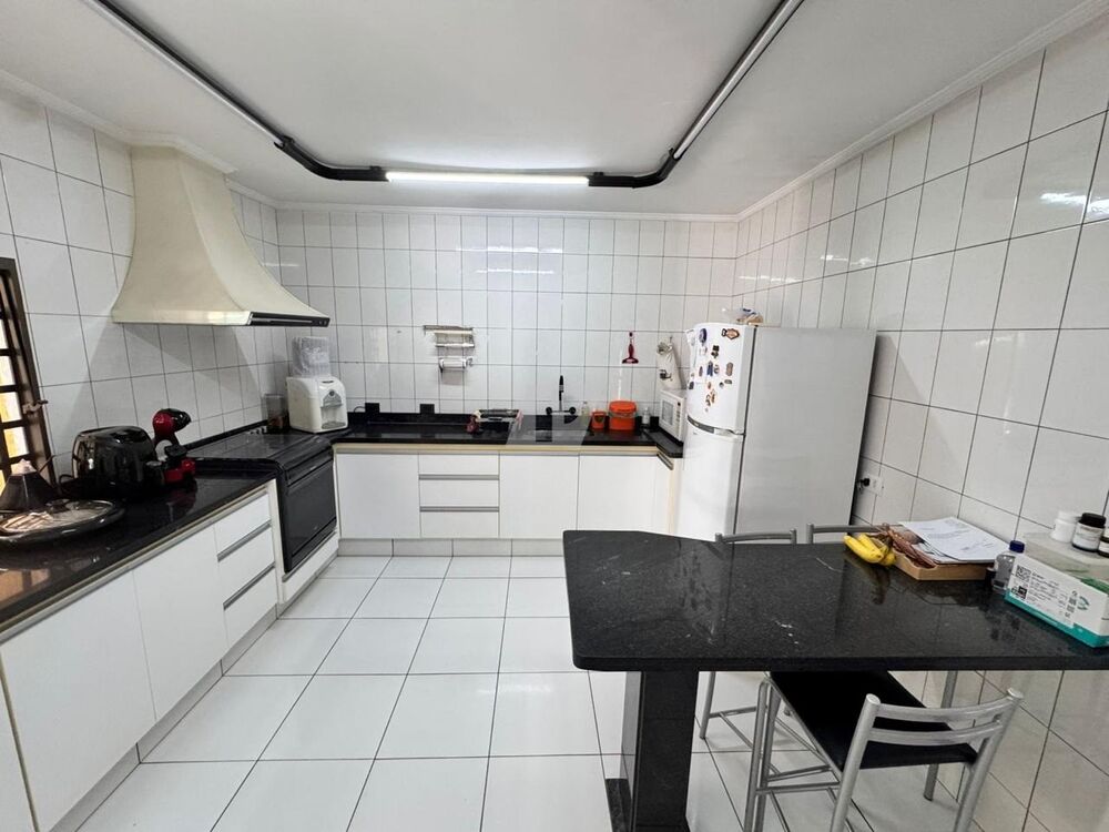Casa, 3 quartos, 374 m² - Foto 7