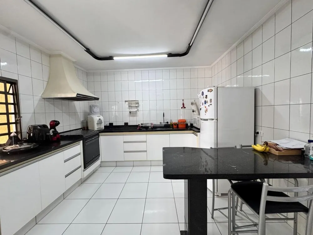Casa, 3 quartos, 374 m² - Foto 19