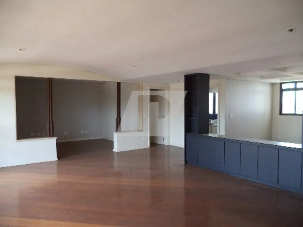 Apartamento, 3 quartos, 250 m² - Foto 1