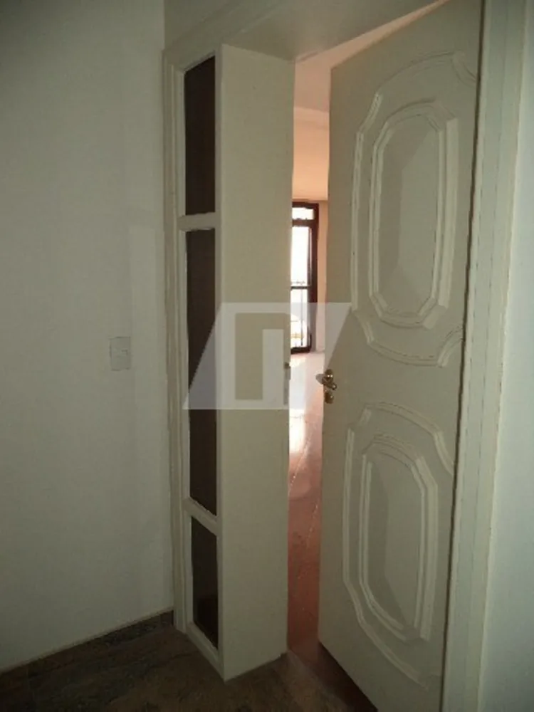 Apartamento, 3 quartos, 250 m² - Foto 2
