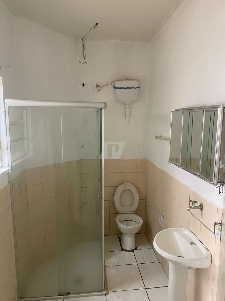 Casa para alugar com 2 quartos, 77m² - Foto 5