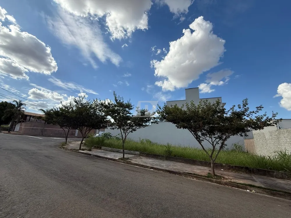 Terreno, 271 m² - Foto 2