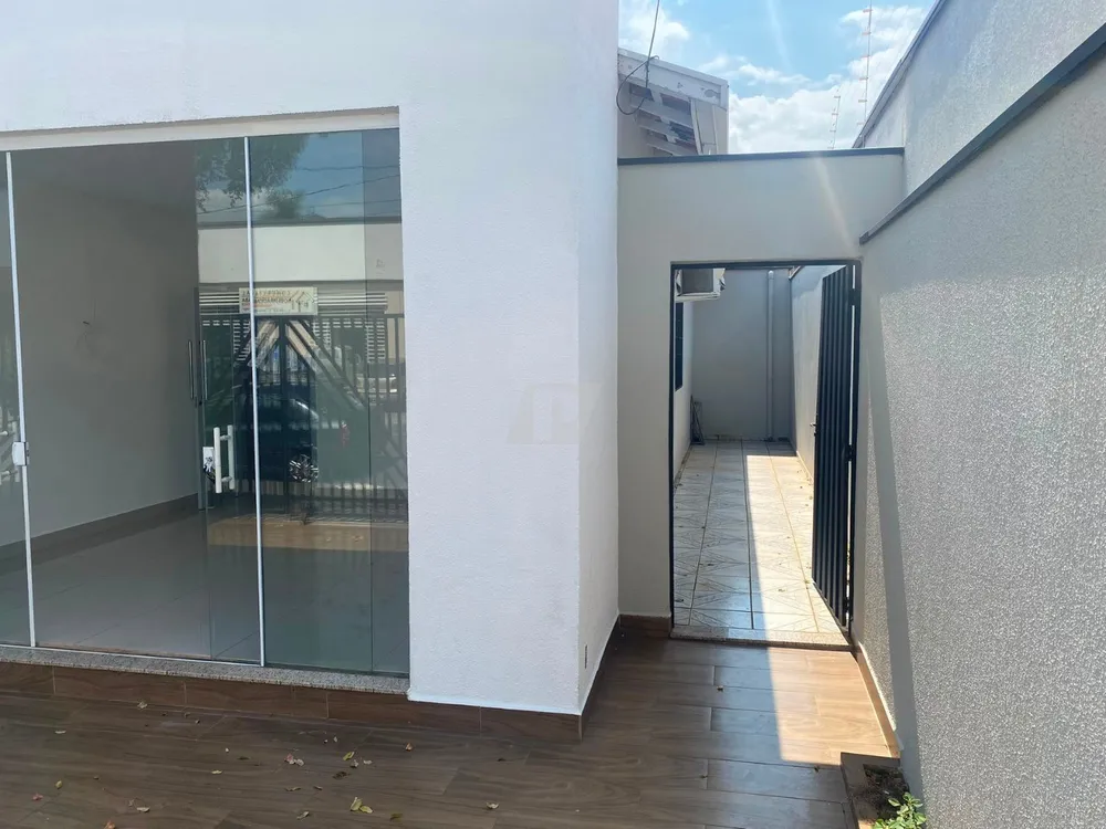 Casa, 4 quartos, 200 m² - Foto 3