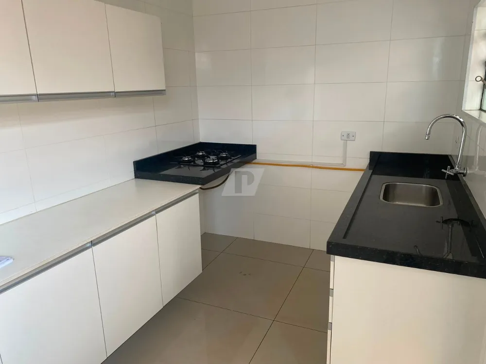 Casa, 4 quartos, 200 m² - Foto 8