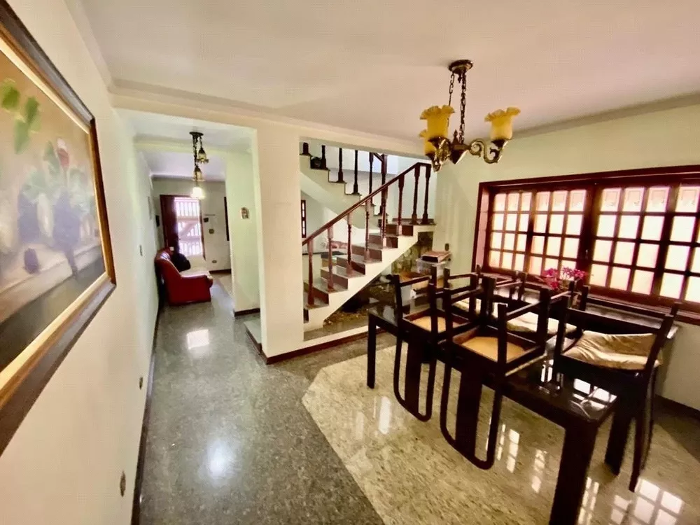 Sobrado, 3 quartos, 176 m² - Foto 2