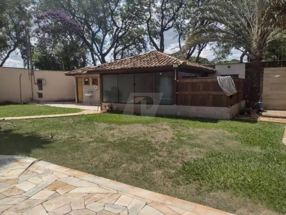 Casa, 3 quartos, 295 m² - Foto 1