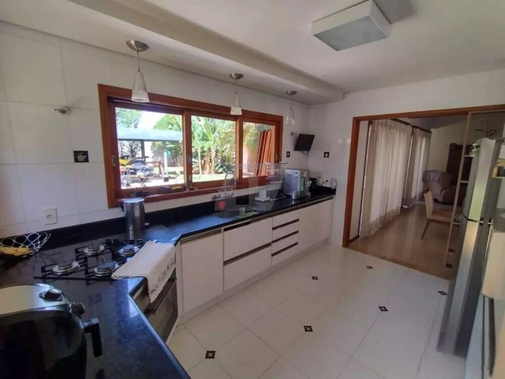 Casa, 3 quartos, 295 m² - Foto 3