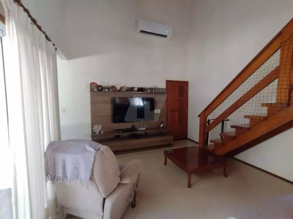 Casa, 3 quartos, 295 m² - Foto 4