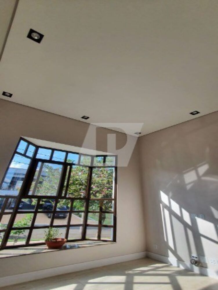 Casa à venda com 3 quartos, 203m² - Foto 4
