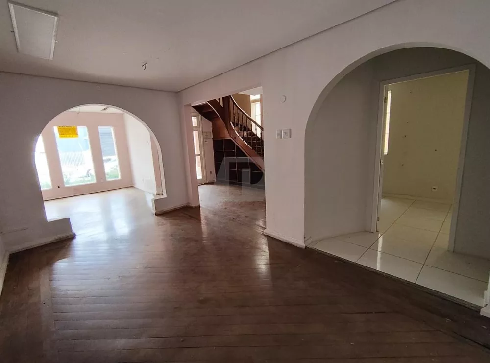 Prédio Inteiro - Foto 1