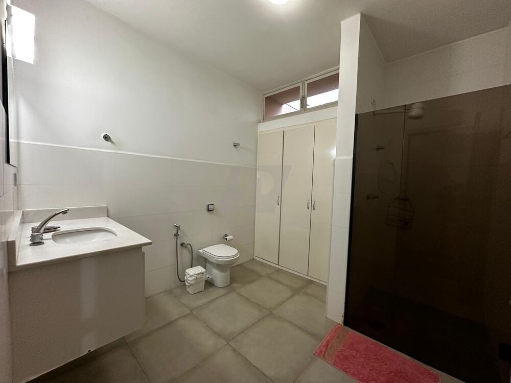 Casa para alugar com 3 quartos, 342m² - Foto 5