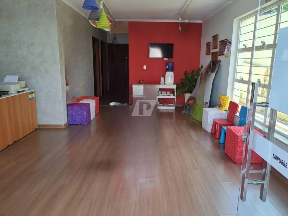 Prédio Inteiro - Foto 1