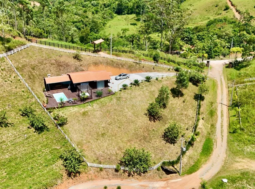 Fazenda à venda com 2 quartos, 2250m² - Foto 10