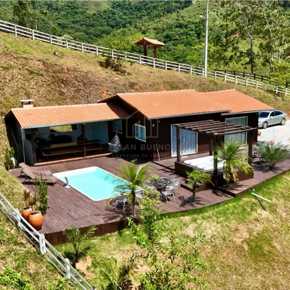 Fazenda à venda com 2 quartos, 2250m² - Foto 2