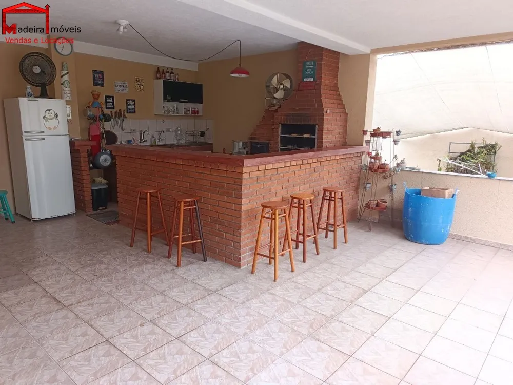 Casa, 4 quartos, 230 m² - Foto 1
