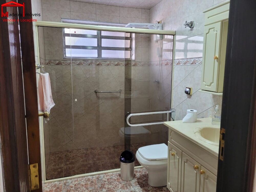 Casa, 4 quartos, 136 m² - Foto 1