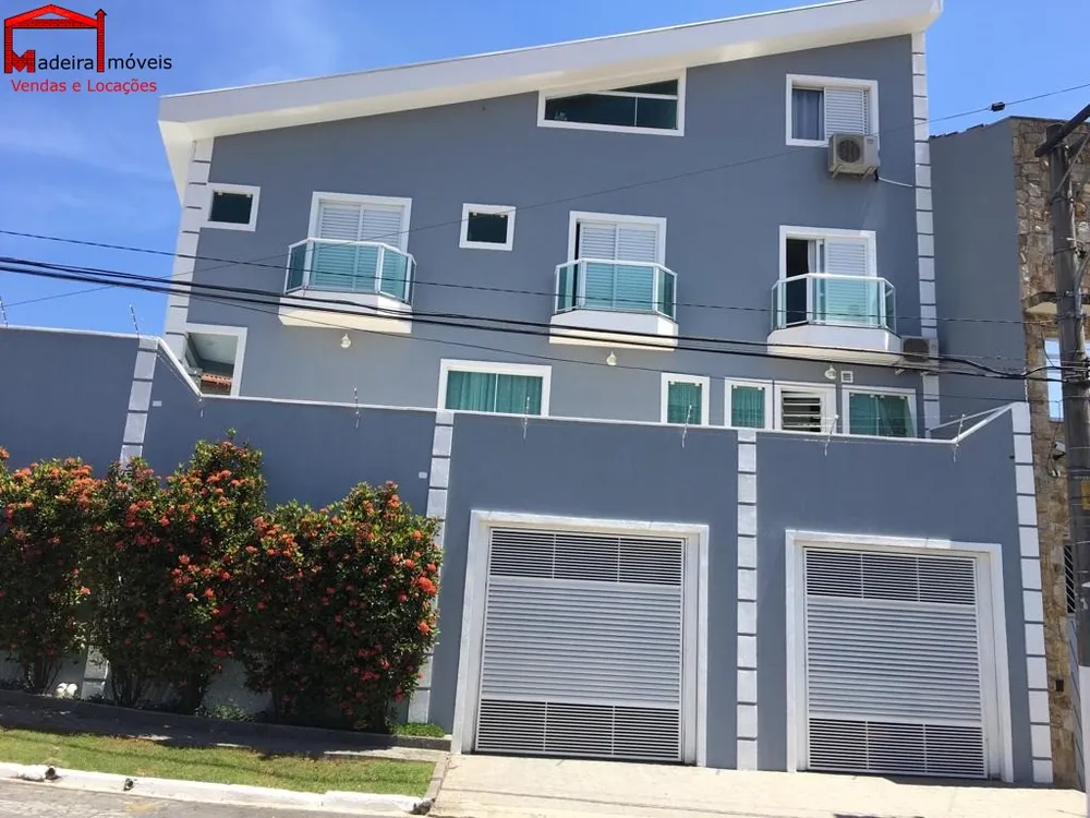 Sobrado, 4 quartos, 305 m² - Foto 1