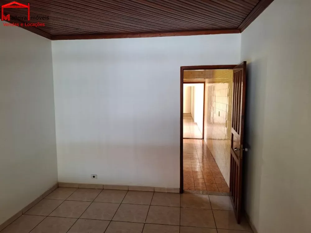 Casa à venda com 2 quartos, 86m² - Foto 2