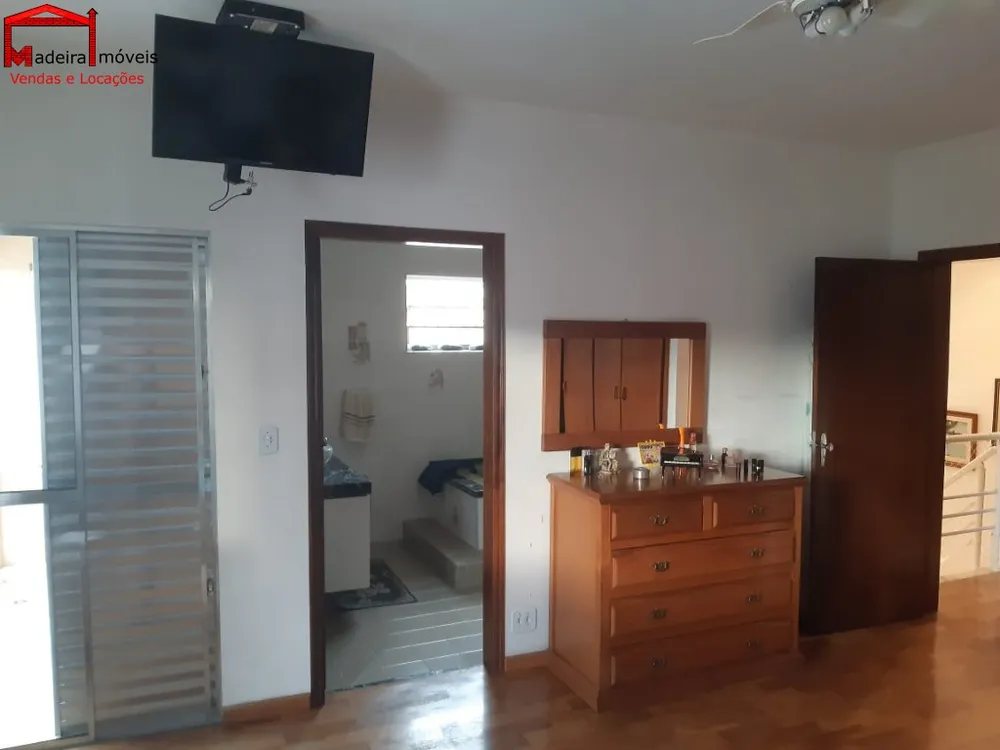 Sobrado, 3 quartos, 269 m² - Foto 2