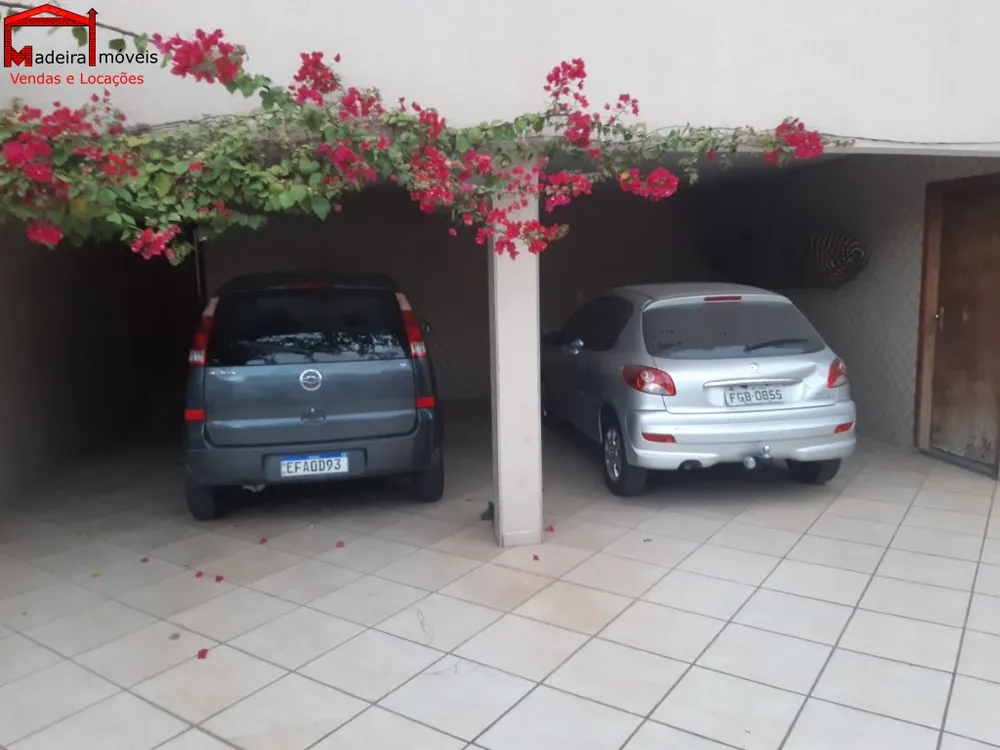 Sobrado, 3 quartos, 269 m² - Foto 1