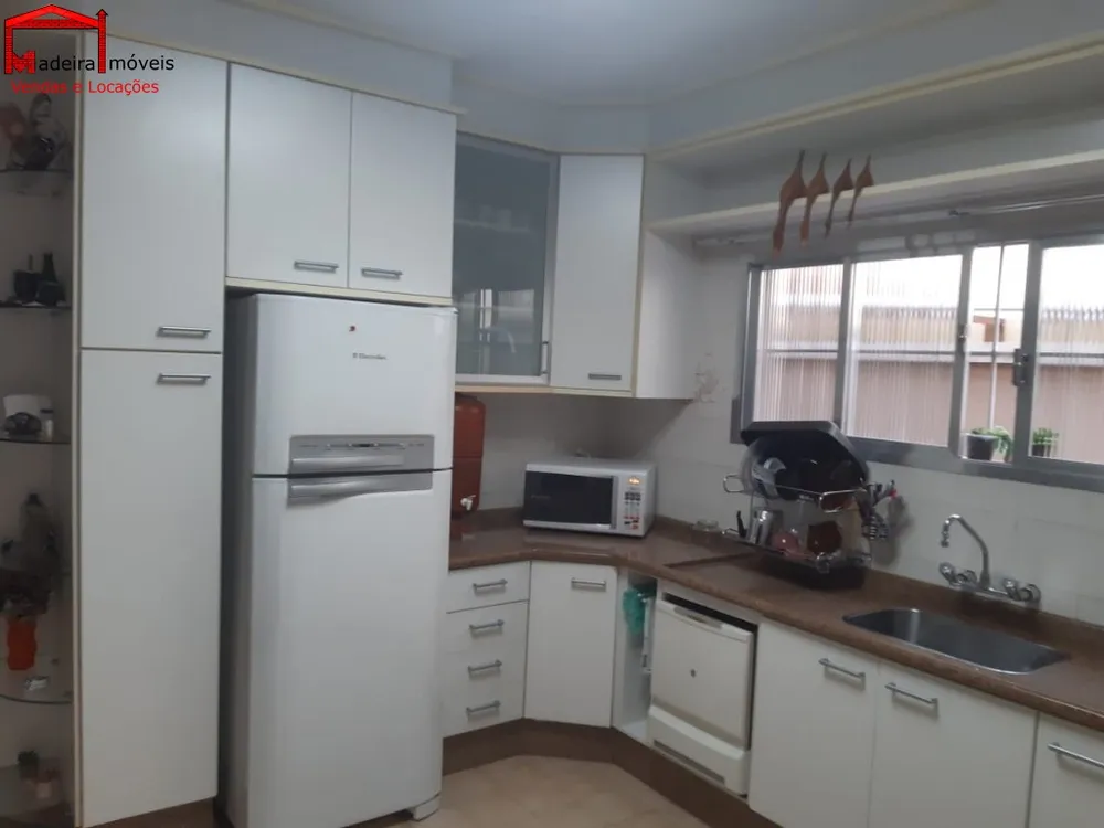 Sobrado, 3 quartos, 269 m² - Foto 11