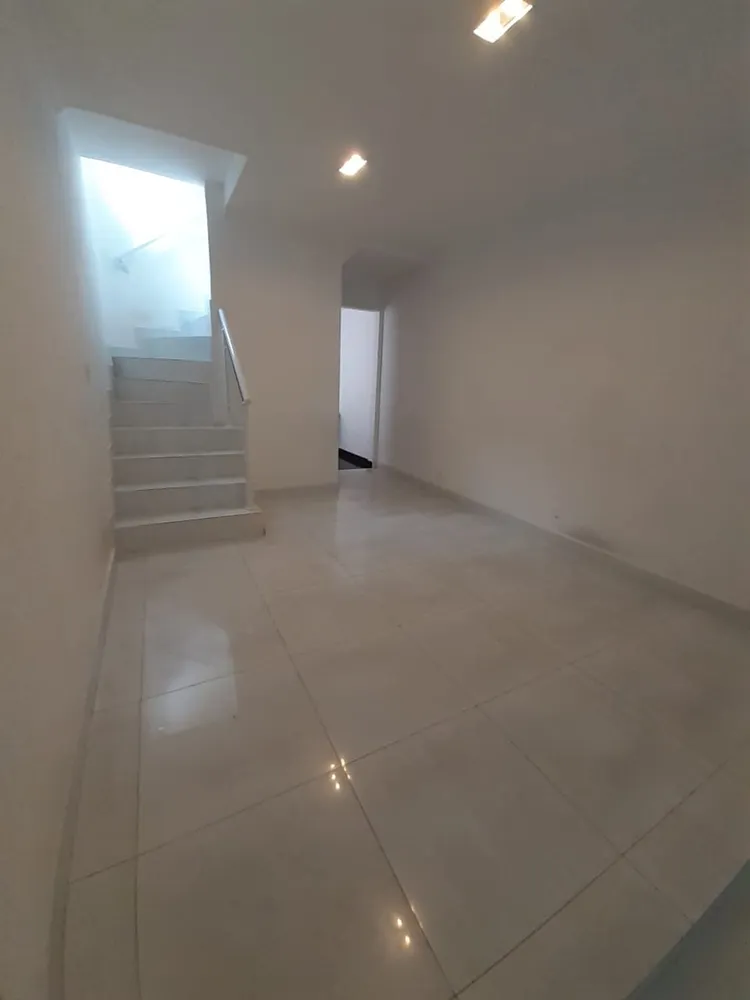 Casa, 3 quartos, 180 m² - Foto 1