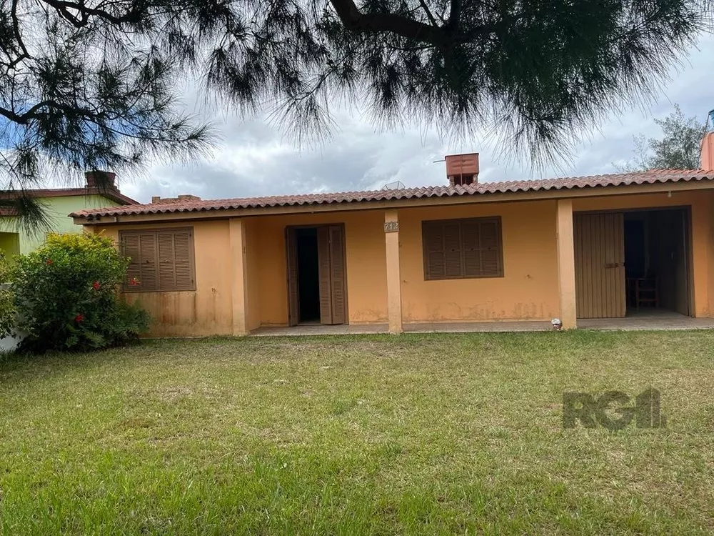 Casa à venda com 2 quartos, 69m² - Foto 2