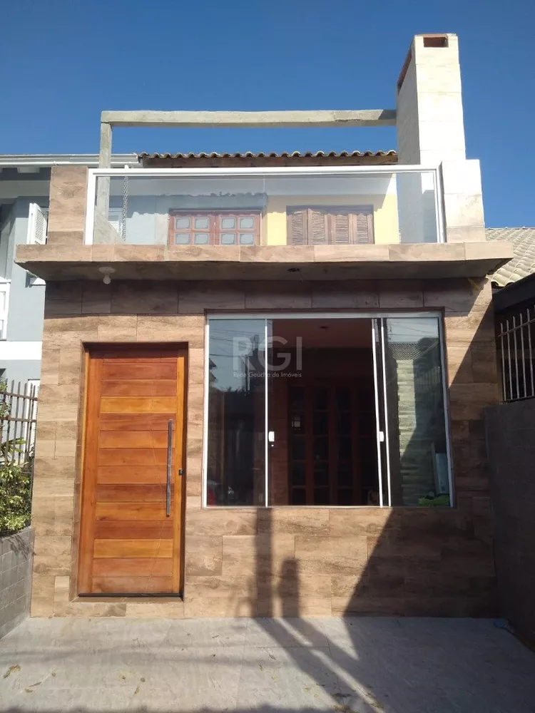 Casa à venda com 2 quartos, 72m² - Foto 1