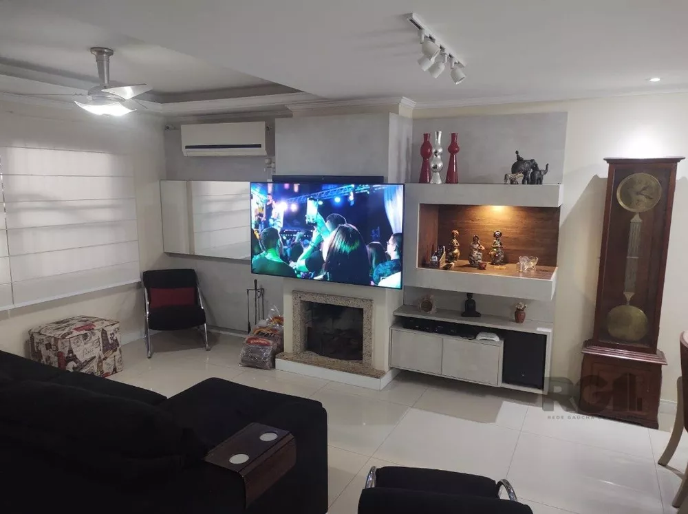 Casa à venda com 4 quartos, 202m² - Foto 4