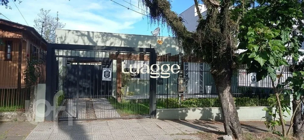 Casa, 3 quartos, 251 m² - Foto 1