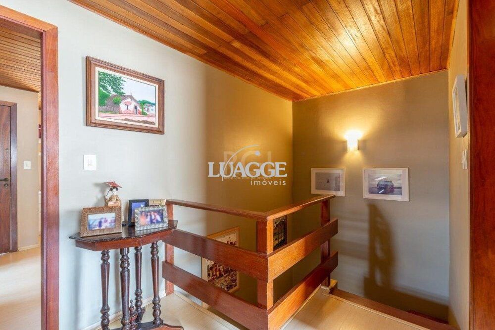 Casa de Condomínio à venda com 3 quartos, 161m² - Foto 1