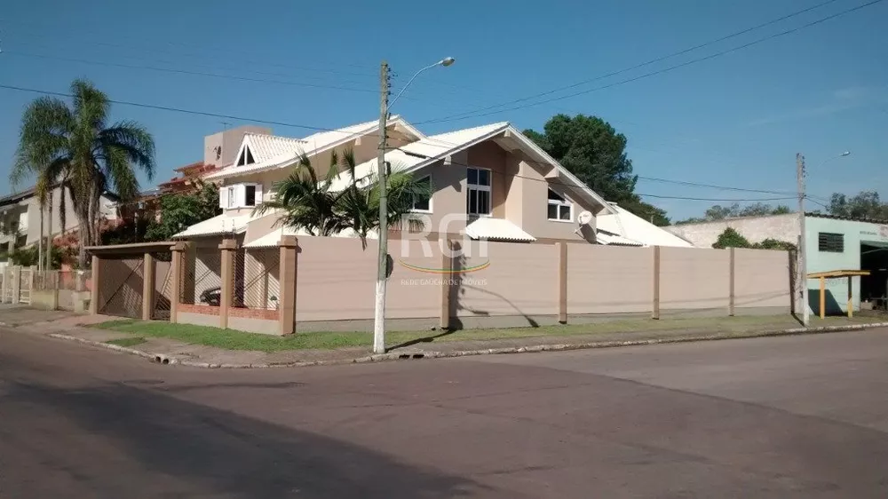 Casa à venda com 4 quartos, 299m² - Foto 2