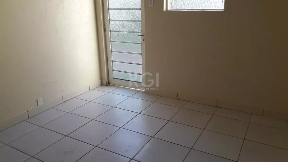 Casa à venda com 3 quartos, 119m² - Foto 4