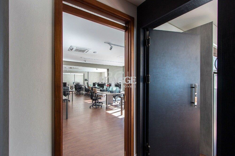 Conjunto Comercial-Sala à venda com 4 quartos, 225m² - Foto 4