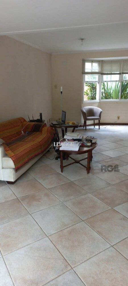 Casa de Condomínio à venda com 3 quartos, 224m² - Foto 4