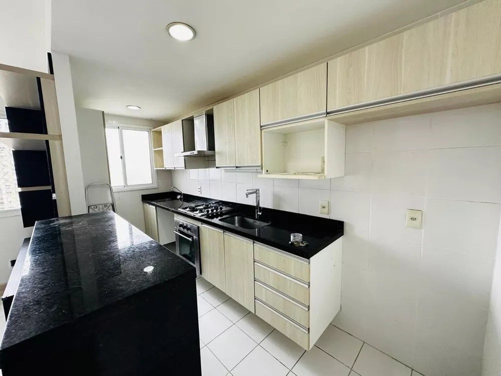 Apartamento à venda com 3 quartos, 66m² - Foto 3