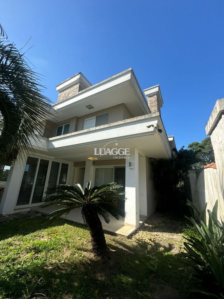 Casa de Condomínio à venda com 6 quartos, 453m² - Foto 2